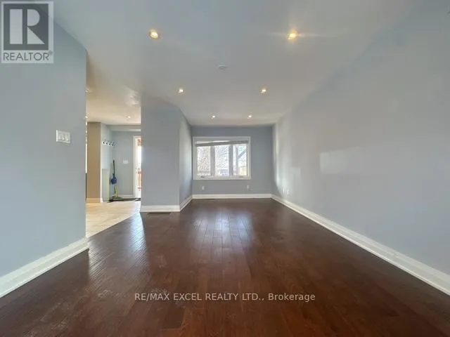 UPPER - 39 CRITTENDEN SQUARE, Toronto (Malvern), Ontario M1B1V2