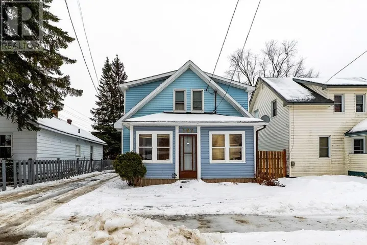 197 St.George Street, Greater Sudbury, Ontario P3C2W9