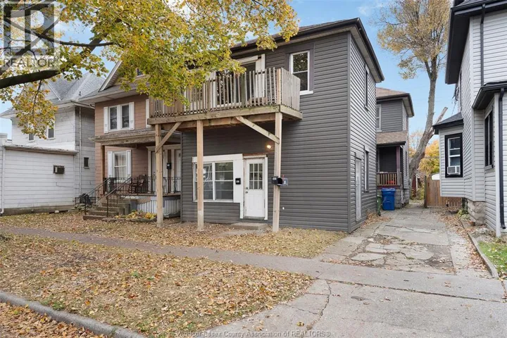 989 LINCOLN, Windsor, Ontario N8Y2H3