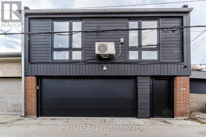 LANEWAY - 581 CRAWFORD STREET, Toronto (Palmerston-Little Italy), Ontario M6G3K1