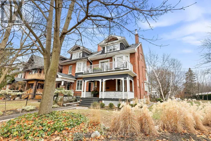 93 DIXON AVENUE, Toronto (The Beaches), Ontario M4L1N8