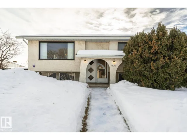 10207 165 AV NW, Edmonton, Alberta T5X2B8