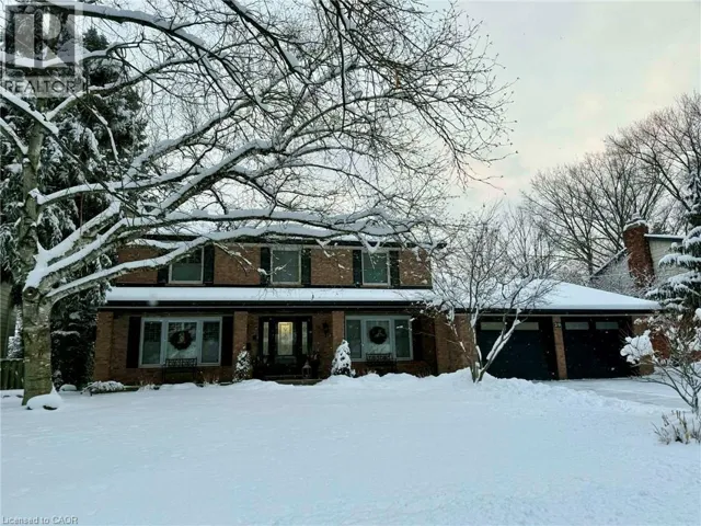 29 WOODSIDE Drive, Hamilton, Ontario L8T1C4
