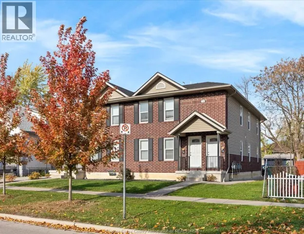 528 CHIPPAWA Unit# 1, Windsor, Ontario N9C2W3