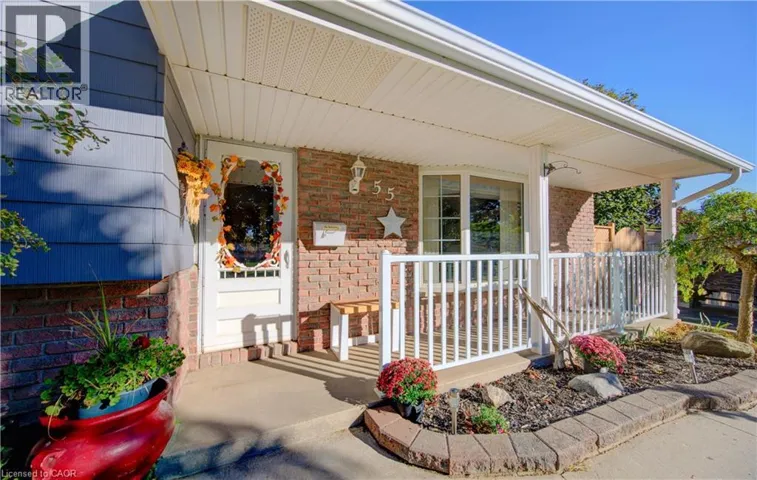 55 GRACEFIELD Crescent, Kitchener, Ontario N2E1R8