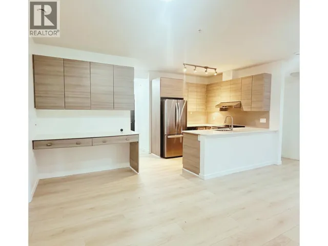 32 6965 HASTINGS STREET, Burnaby, British Columbia V5B1S9