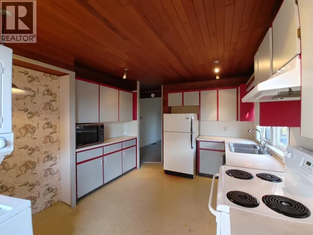 5955 JOYCE STREET, Vancouver, British Columbia V5R4H9
