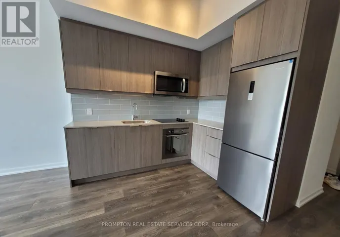 215 - 36 FOREST MANOR ROAD, Toronto (Henry Farm), Ontario M2J1M5