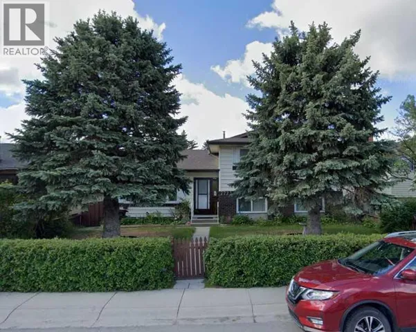 7723 67 Avenue NW, Calgary, Alberta T3B4P2