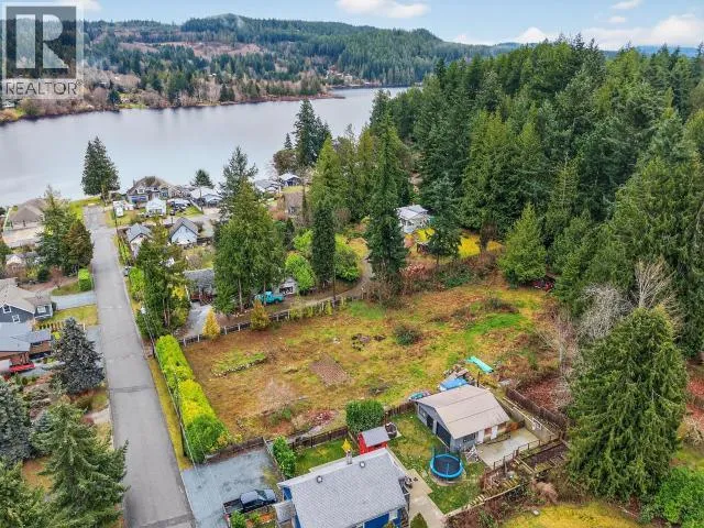 Lot B DRAKE STREET, Powell River, British Columbia None
