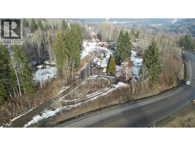 1383 3B Highway, Warfield, British Columbia V1R4L3