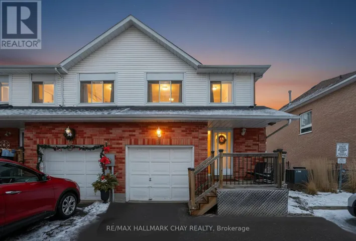 11 MCKINNON COURT, Newmarket (Gorham-College Manor), Ontario L3Y8L6