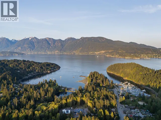 885 RIVENDELL DRIVE, Bowen Island, British Columbia V0N1G0