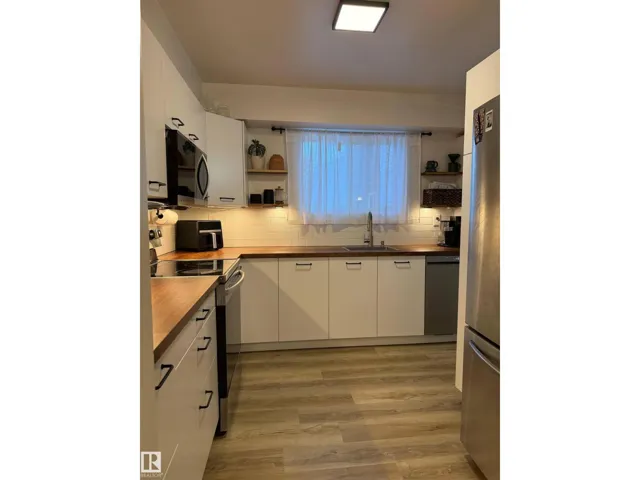 #33 4403 Riverbend RD NW, Edmonton, Alberta T6H5S9