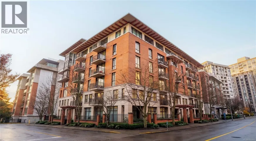 301 827 Fairfield Rd, Victoria, British Columbia V8V5B2