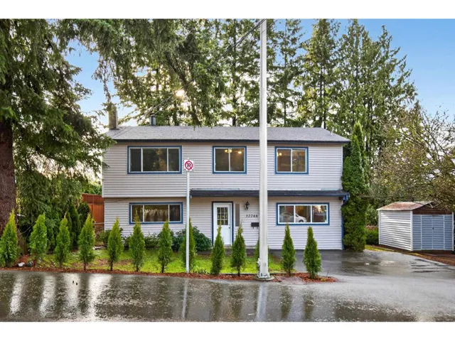 32244 14TH AVENUE, Mission, British Columbia V2V2N7
