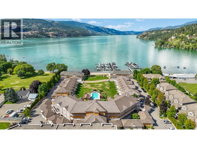 3570 Woodsdale Road Unit# 303, Lake Country, British Columbia V4V1Y9