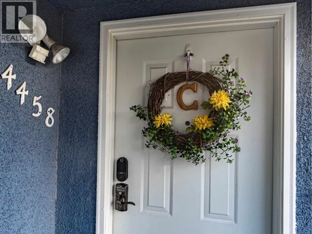 4458 SKEENA STREET, Vancouver, British Columbia V5R2L9