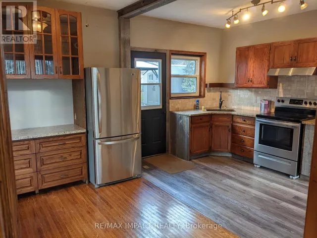 806 STONE STREET, Oshawa (Lakeview), Ontario L1J1A8