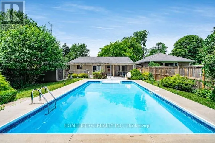 1324 ORCHARD BOULEVARD, Kingsville, Ontario N9T2R7