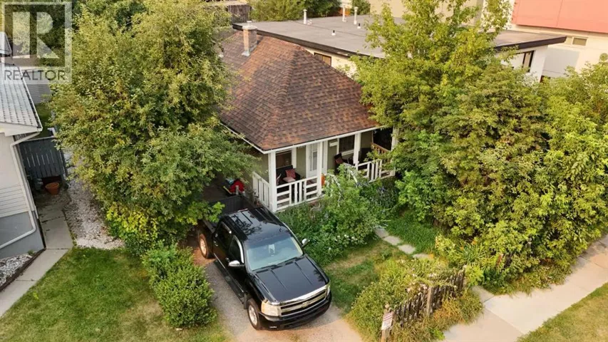 1816 27 Avenue SW, Calgary, Alberta T2T1H1