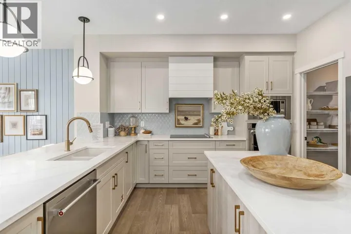 80 Magnolia Green SE, Calgary, Alberta T3M3X8
