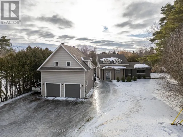 6030 BANK STREET, Ottawa, Ontario K4P1N3