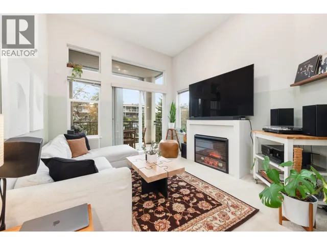 405 4728 BRENTWOOD DRIVE, Burnaby, British Columbia V5C0G2