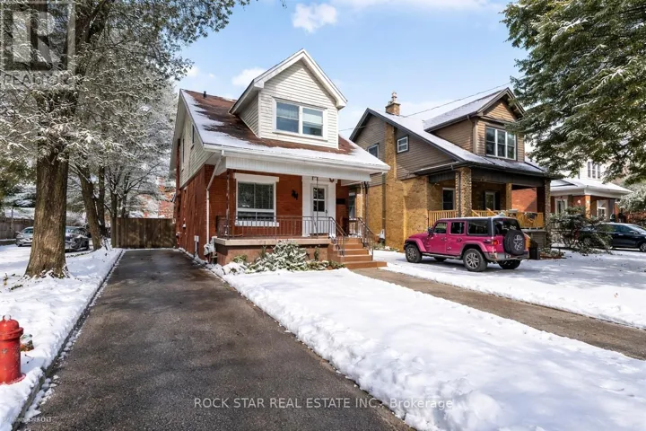 34 CLIFF AVENUE, Hamilton (Eastmount), Ontario L8V2R9