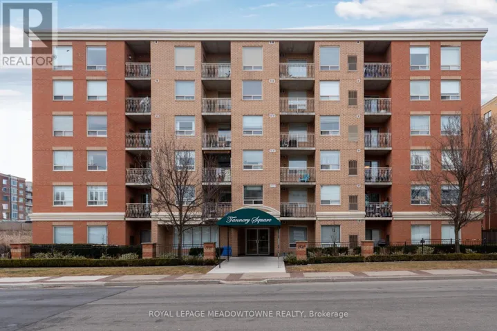 404 - 32 TANNERY STREET, Mississauga (Streetsville), Ontario L5M6T6