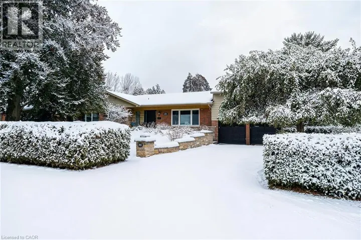 655 GAYNE Boulevard, Burlington, Ontario L7T3V8