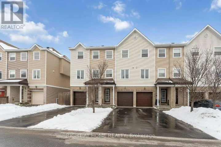 364 MOFFATT POND COURT, Ottawa, Ontario K2J0C7