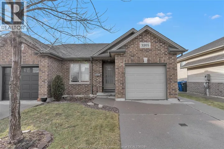 3205 SEVILLE, Windsor, Ontario N8N0A3