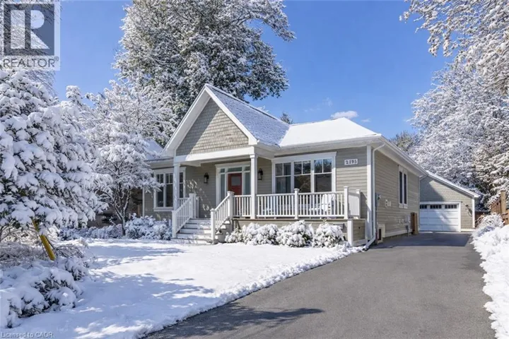 2195 COURTLAND Drive, Burlington, Ontario L7R1S2