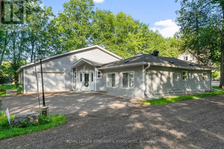 731 FRANCIE LANE, Laurentian Valley, Ontario K8A6W2