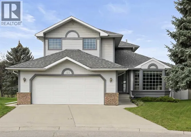 127 Douglasbank Court SE, Calgary, Alberta T2Z2C3