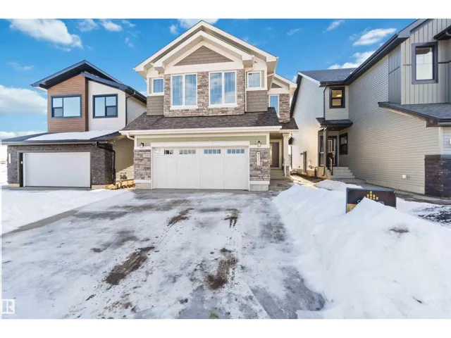 2211 4 AV SW, Edmonton, Alberta T6X3L4