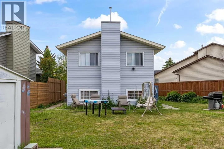 44 Taraglen Place NE, Calgary, Alberta T3L2N4