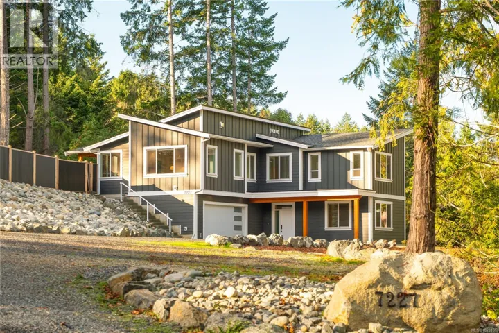 7227 Aulds Rd, Lantzville, British Columbia V0R2H0
