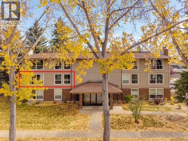 121, 860 Midridge Drive SE, Calgary, Alberta T2X1K1