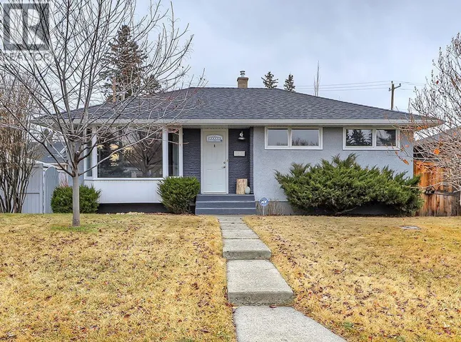 56 Glenpatrick Drive SW, Calgary, Alberta T3E4L6