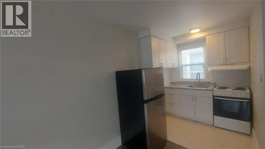 181 KING Street E Unit# 9, Kitchener, Ontario N2G2K8