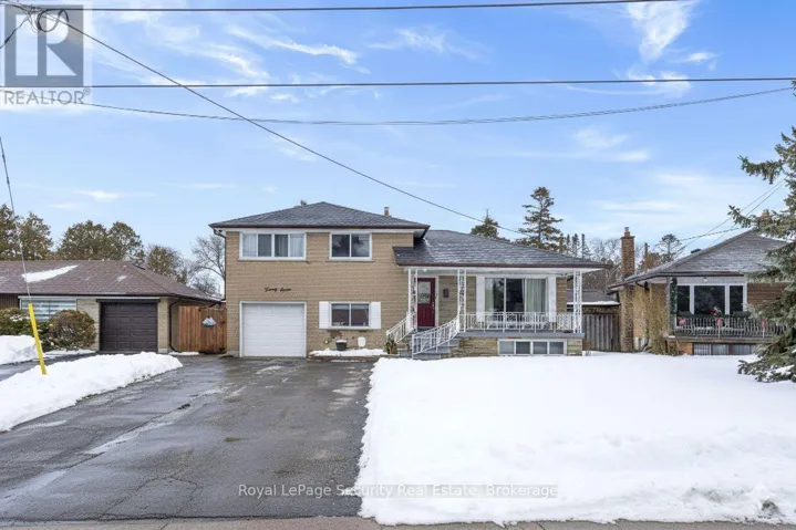 27 BELLEGLADE COURT, Toronto (Humbermede), Ontario M9M2W3