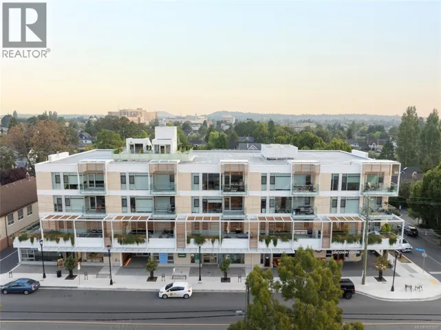 301 1916 Oak Bay Ave, Victoria, British Columbia V8R1C7