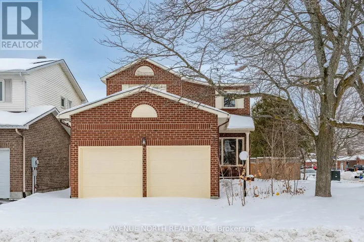 2 CHICKASAW CRESCENT, Ottawa, Ontario K2M1M3
