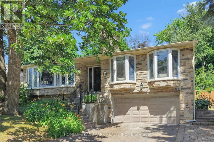61 WHITTAKER CRESCENT, Toronto (Bayview Village), Ontario M2K1K9