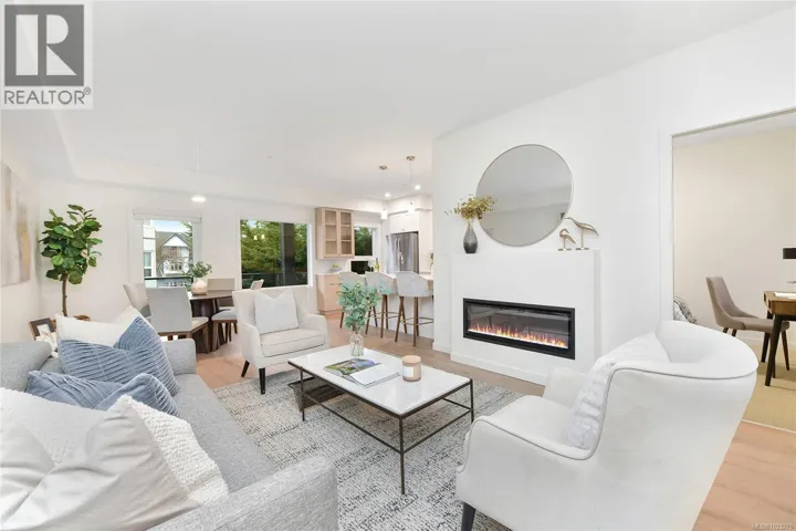 203 9716 Third St, Sidney, British Columbia V8L3A2