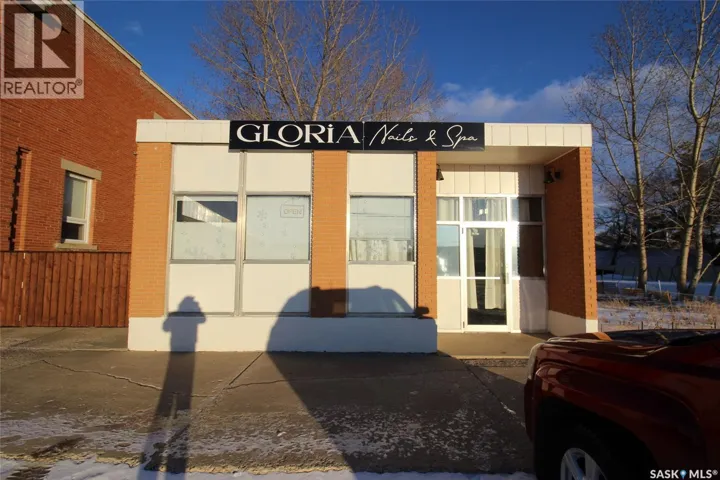 254 Centre STREET, Shaunavon, Saskatchewan S0N2M0