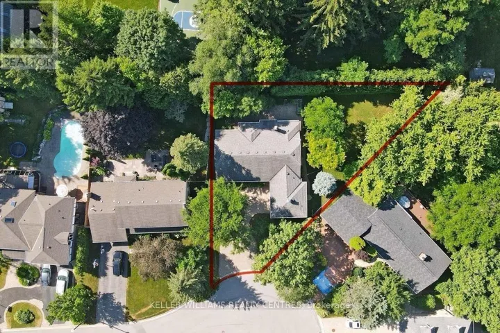 27 HAWTHORNE LANE, Aurora (Aurora Village), Ontario L4G3K8