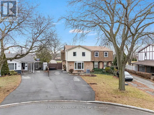 655 LOMOND CRESCENT, Burlington (Shoreacres), Ontario L7L2N8
